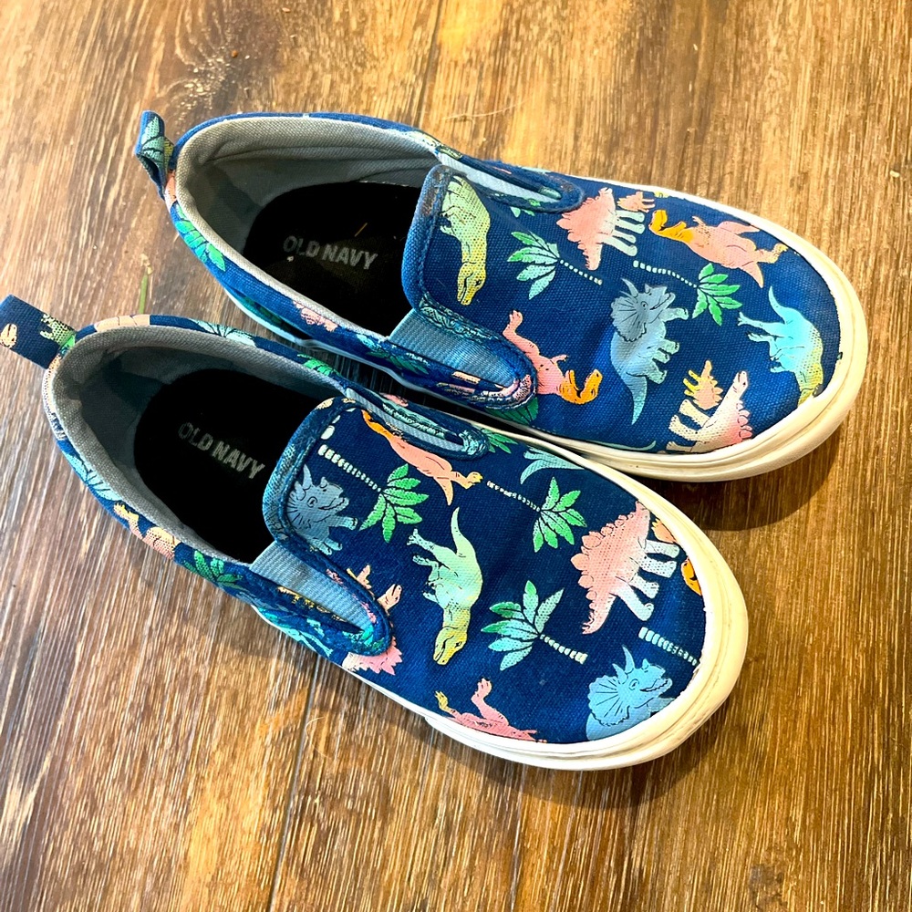 Old Navy Dino Shoes toddler size 10